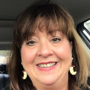 Meet your Posher, Lenora